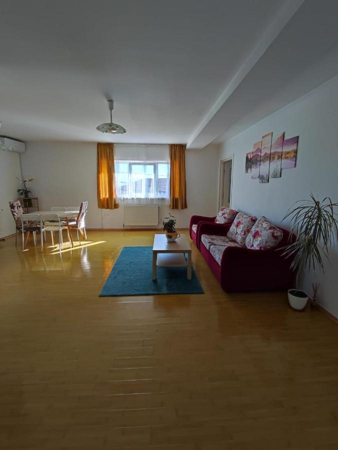 M K L Studio Alba Iulia Eksteriør bilde
