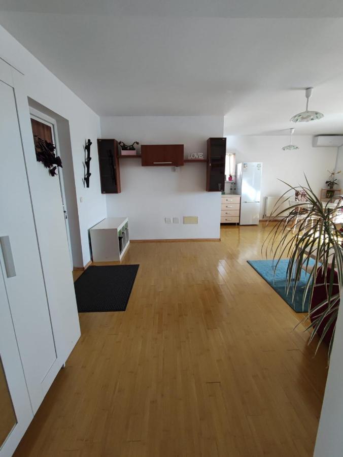 M K L Studio Alba Iulia Eksteriør bilde