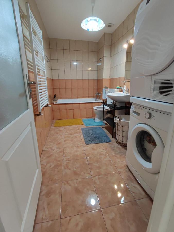 M K L Studio Alba Iulia Eksteriør bilde